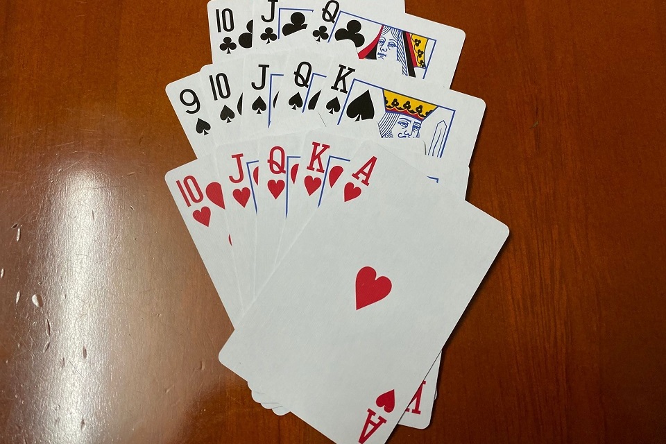 Treze Cartas é um tipo de jogo de pôquer